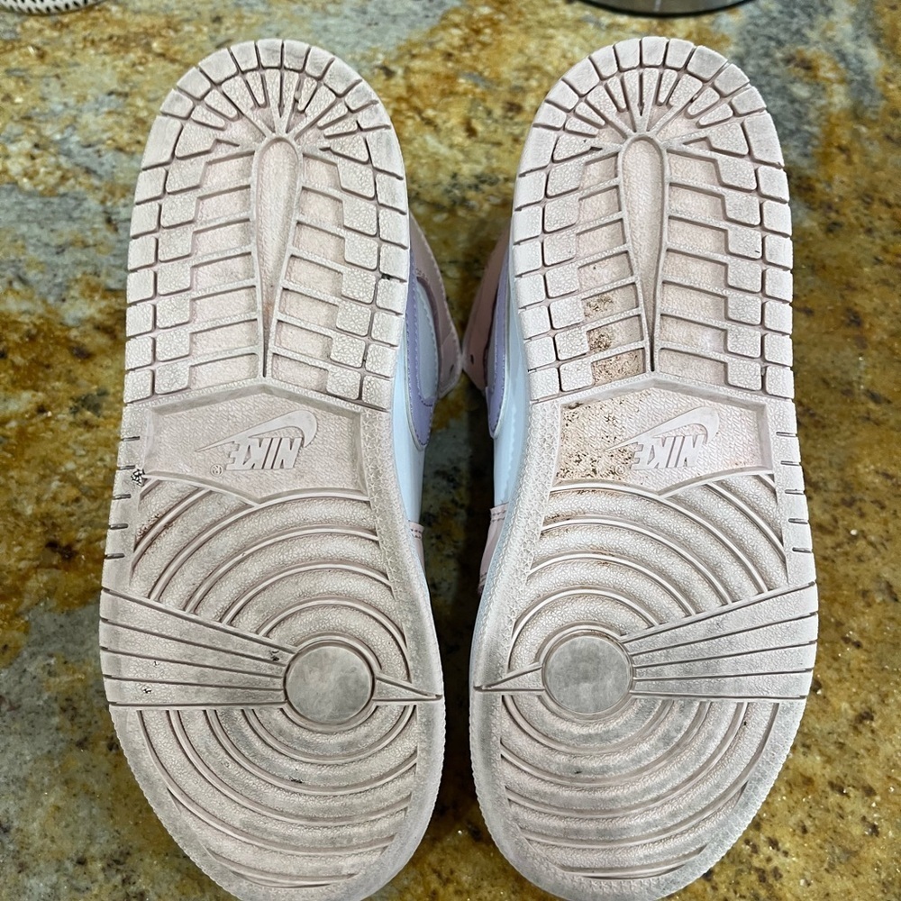 Jordan 1 size 2 - Picture 9 of 9